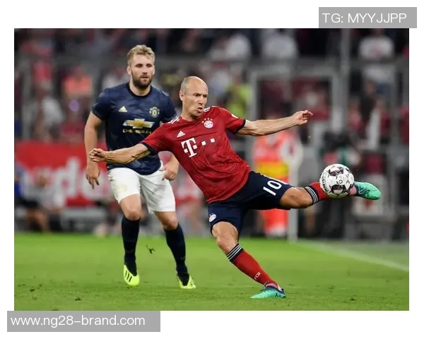 拜仁在友谊赛中大胜波尔图乌龙球引发全场热烈反响与战术分析