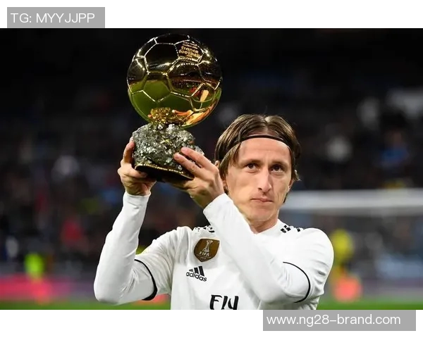 德甲激战：皇马逆转AC米兰四比三全场沸腾赛后点评引发热议