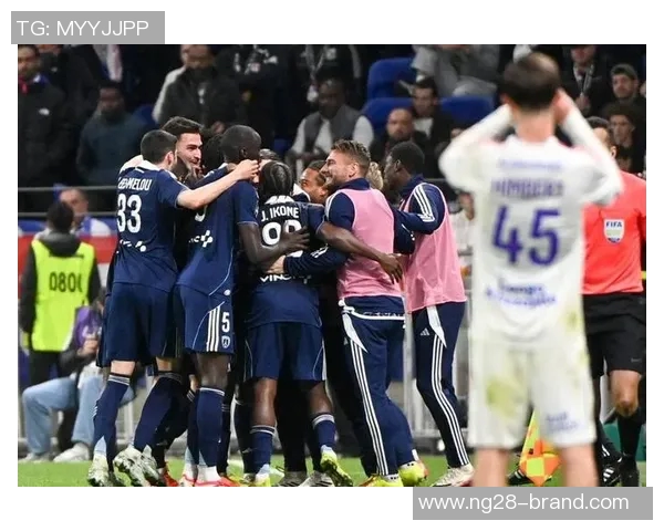 英超惊天冷门本菲卡大胜国米4-0神奇扑救点燃全场激情